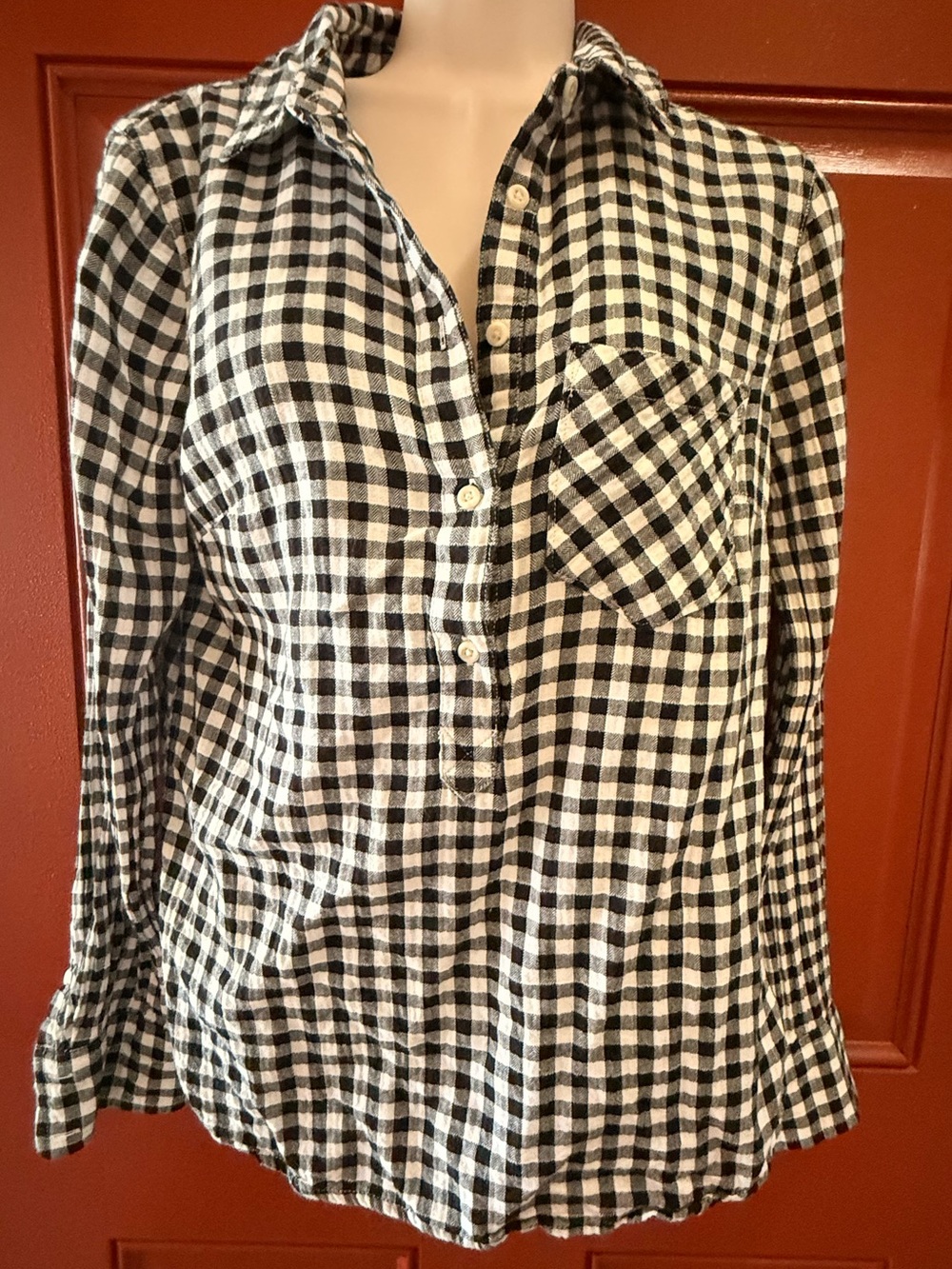 Merona 3/4 Button Down Checkerboard Long Sleeve Shirt- S, Black White